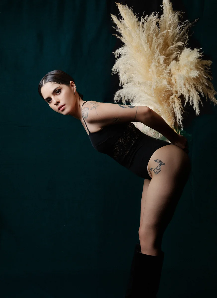 Pampas, frame 3 of 3