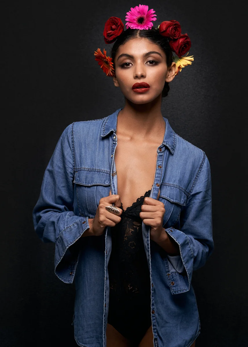 Mexican Beauty, frame 9 of 12