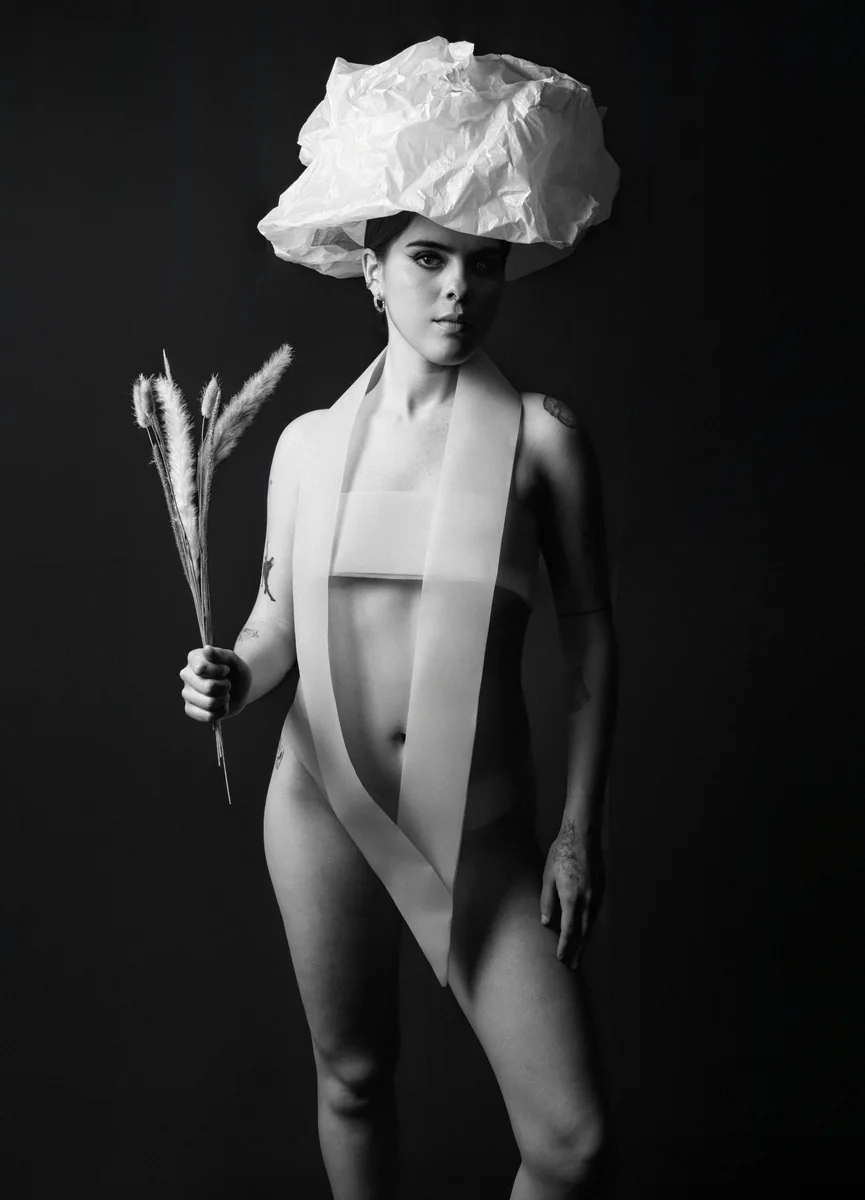 Papel, frame 7 of 12