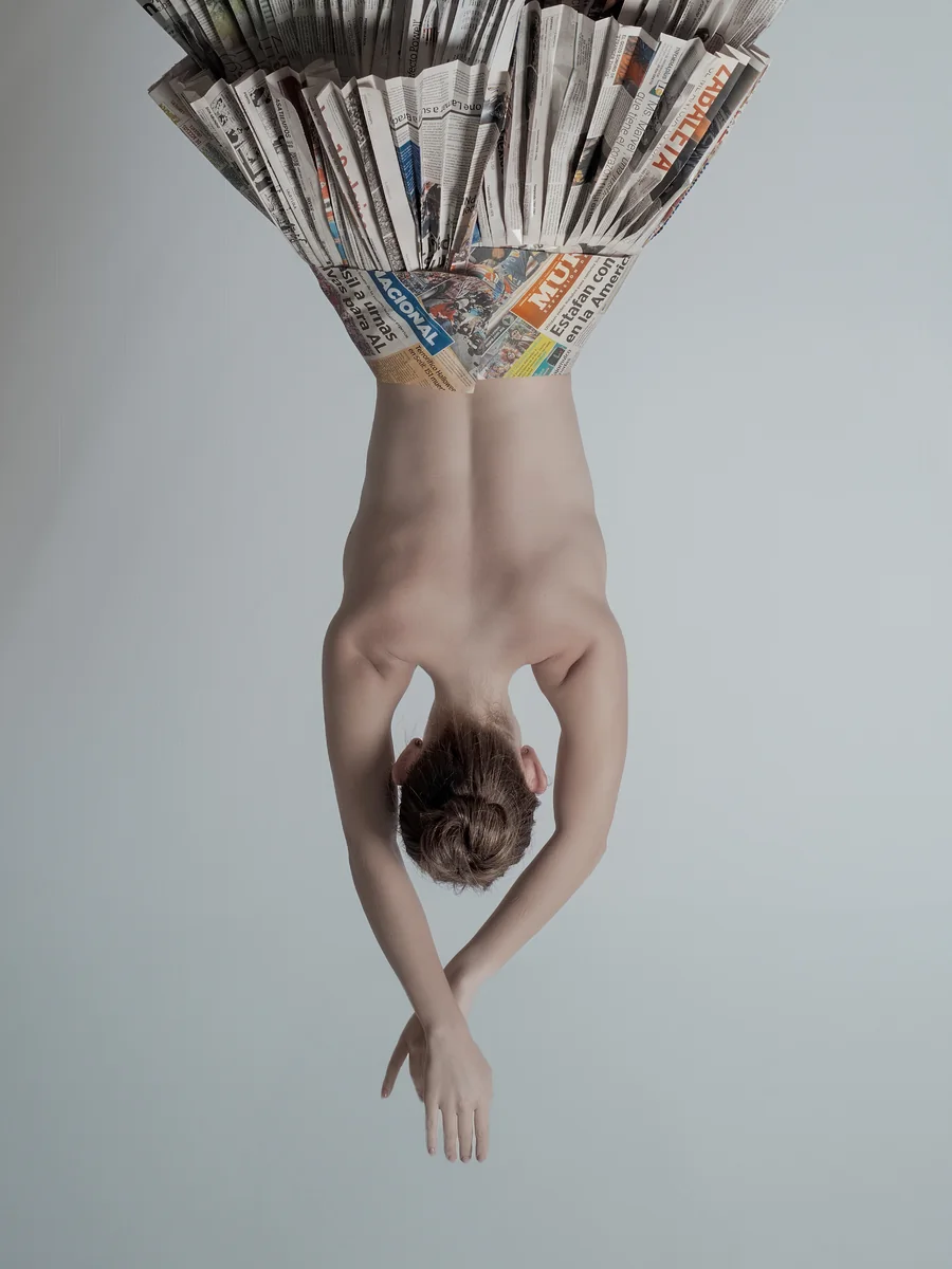 Ballerina, frame 2 of 6